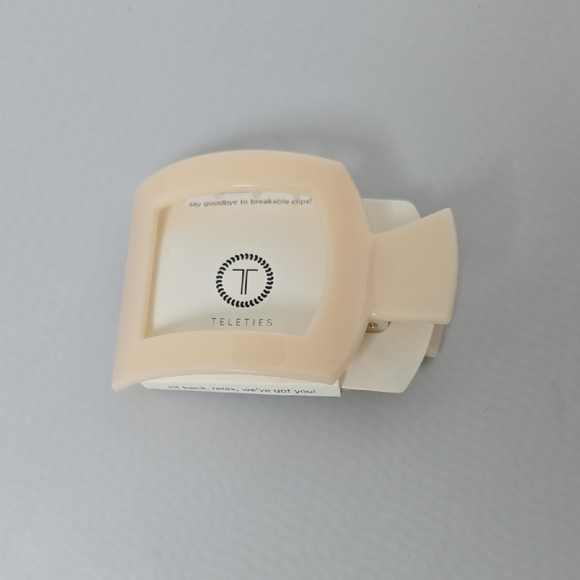 Teleties Cream Hair Clip - Picture 1 of 4